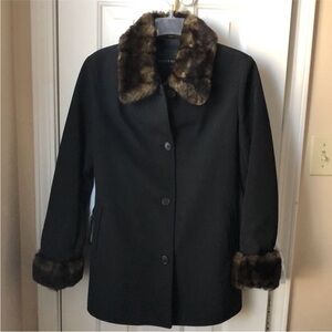 Andrew Marc black XS coat faux fur collar/cuffs